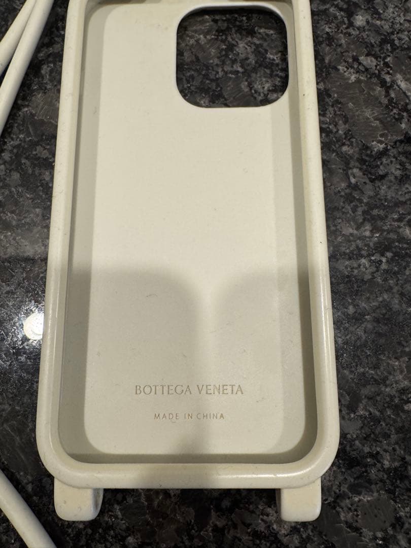 BOTTEGA VENETA iPhoneケース ストラップ付き
