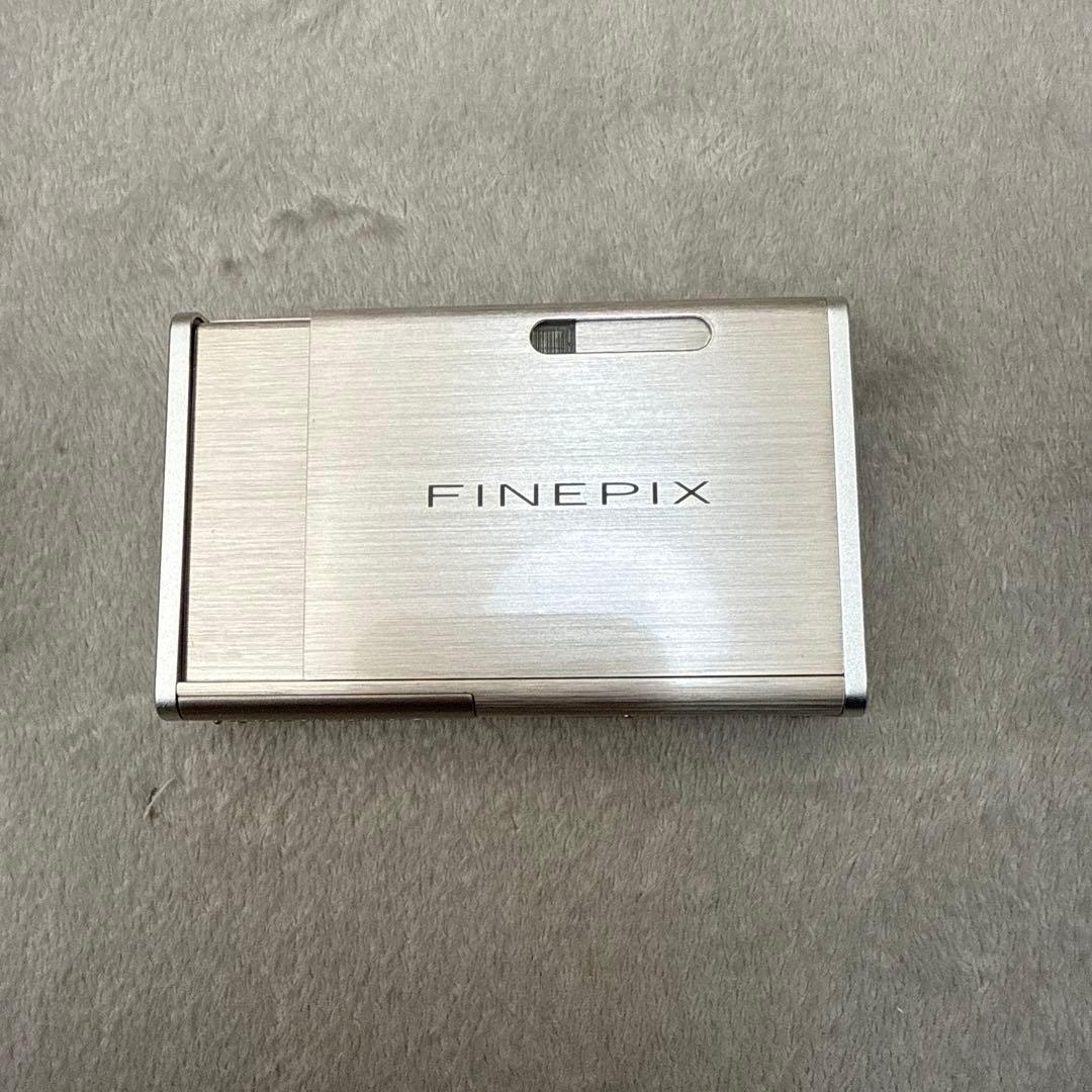 FINEPIX コンパクトデジタルカメラ