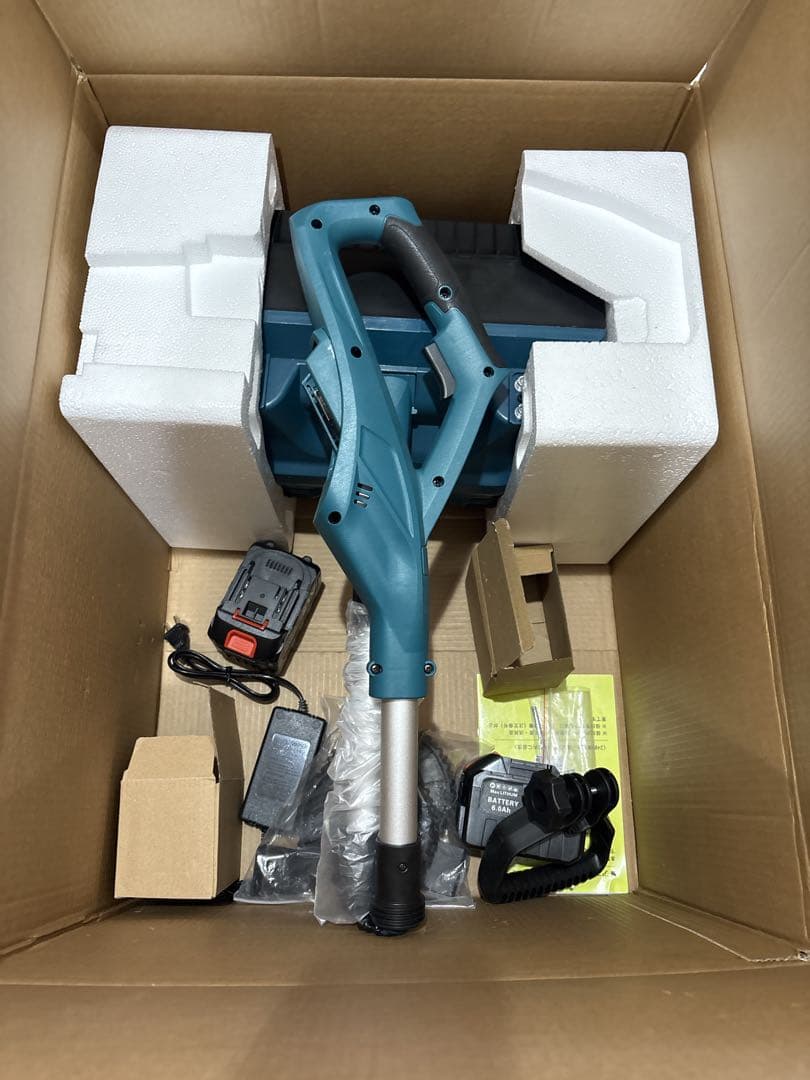 電動除雪機 除雪器具　充電式 コードレス 家庭用　マキタ18v電池互換　小型軽量