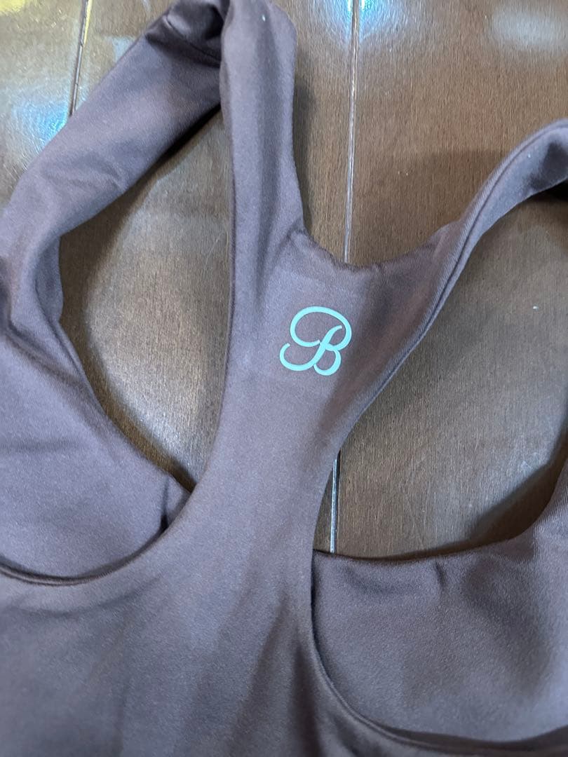 ボムシェル bombshell　sportswear