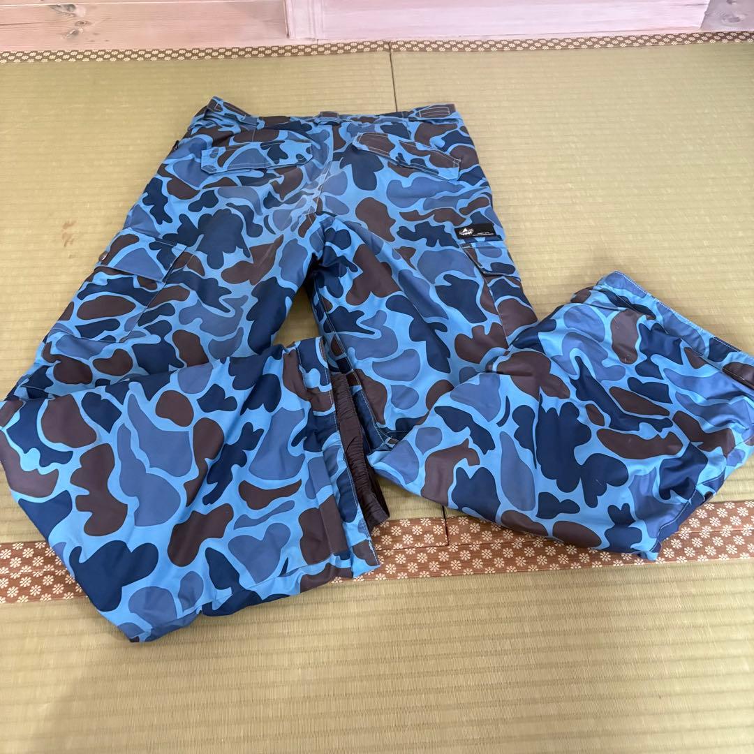 極美品BURTONバートンスノーボードウェア上下セット キッズXL150〜160