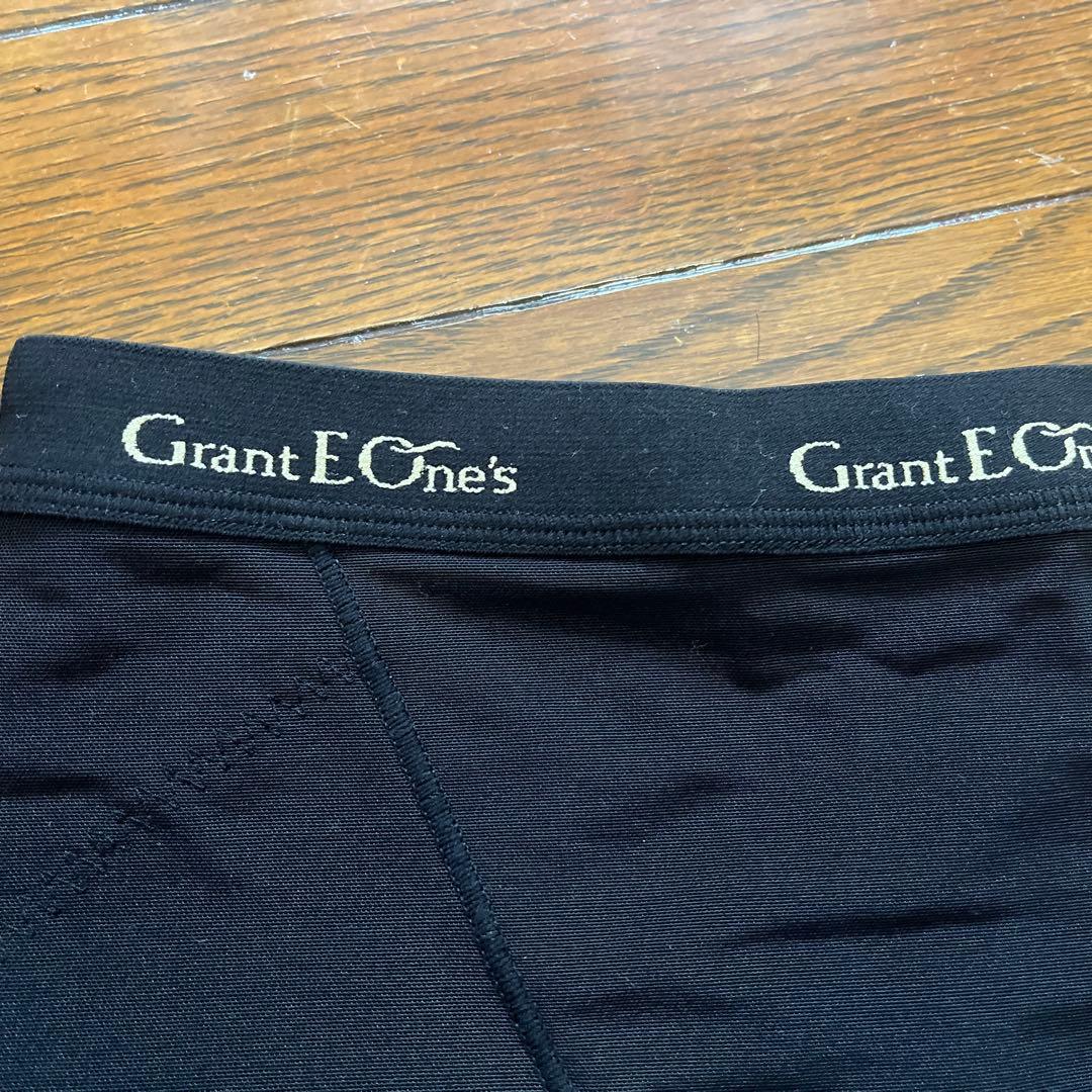 ほぼ新品Grant E One's ブラックレギンス 76サイズ　ララ