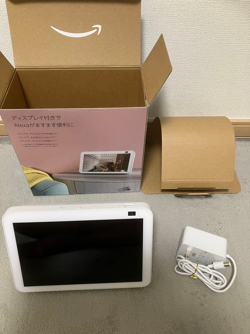 最終値下げ　アマゾン　Echo Show 8 第2世代　ホワイト　美品　初期化済