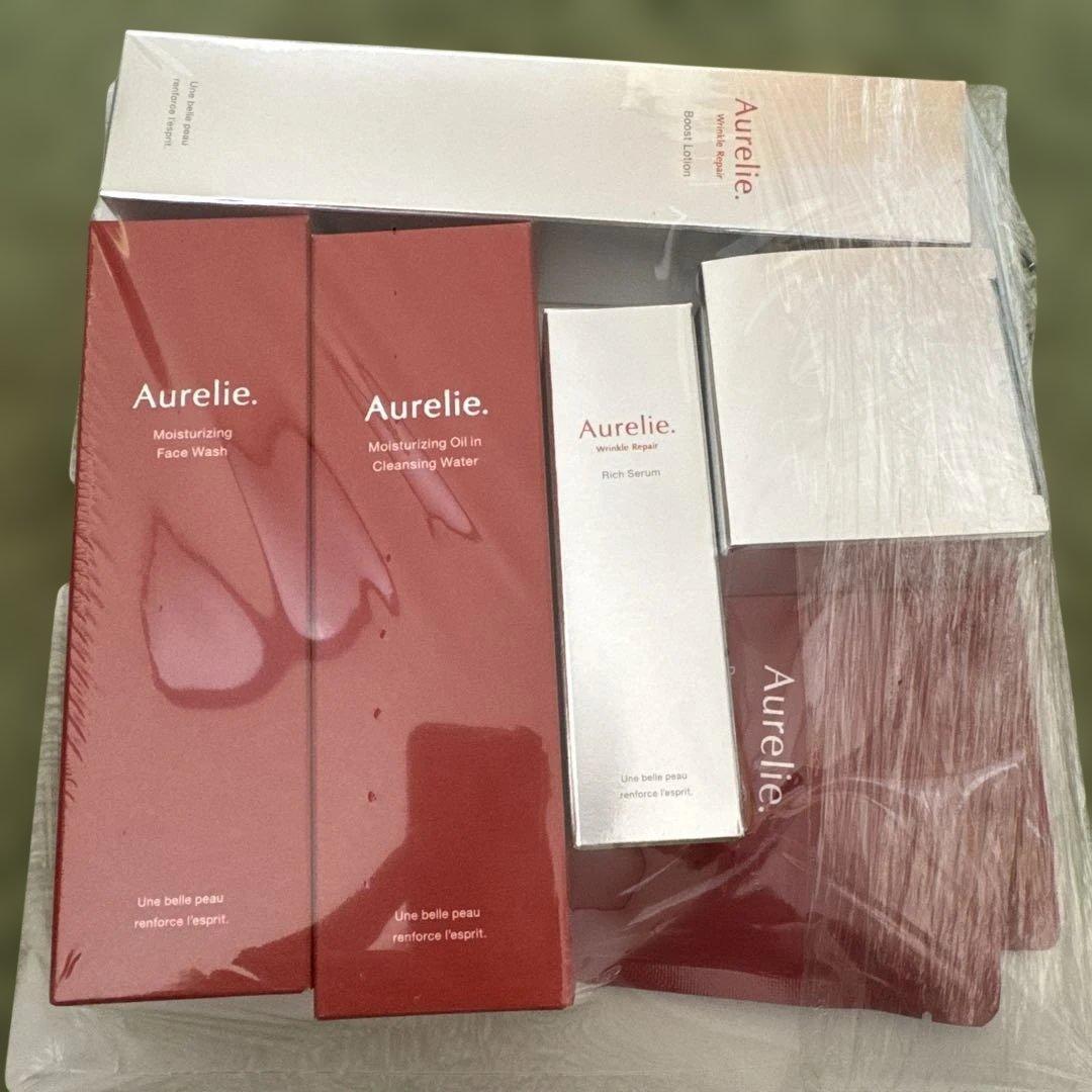 Aurelie. スキンケア プレミアムエイジング集中ケア