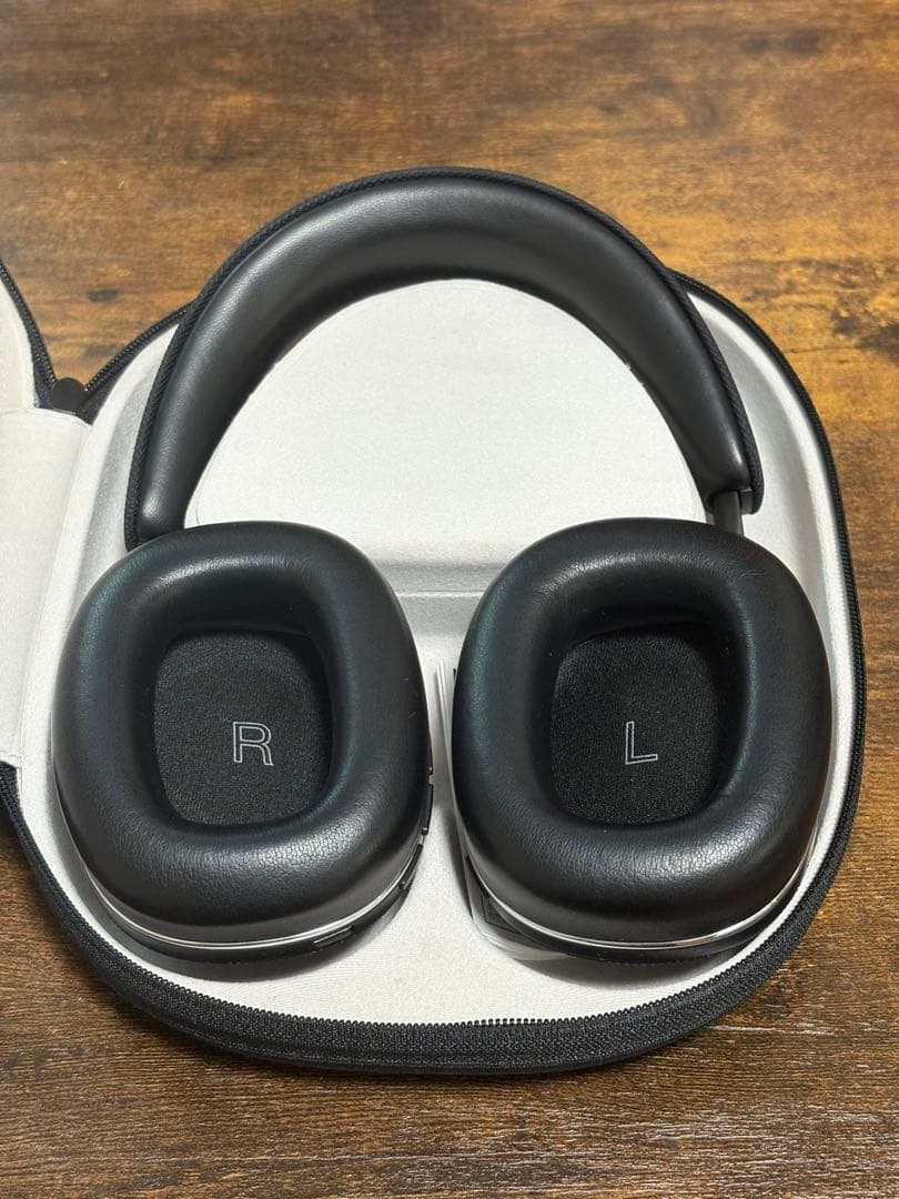 Bowers & Wilkins ワイヤレスヘッドホン　Px7S2ブラック