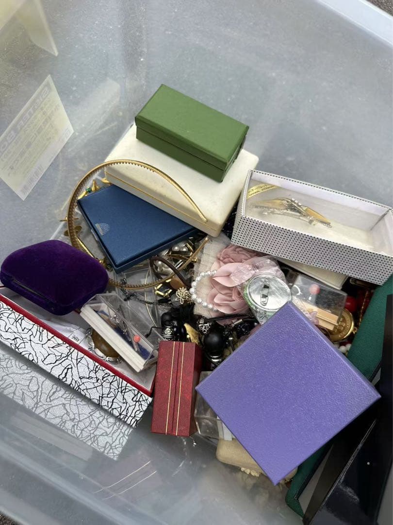 アクセサリー 4キロ　まとめ売り