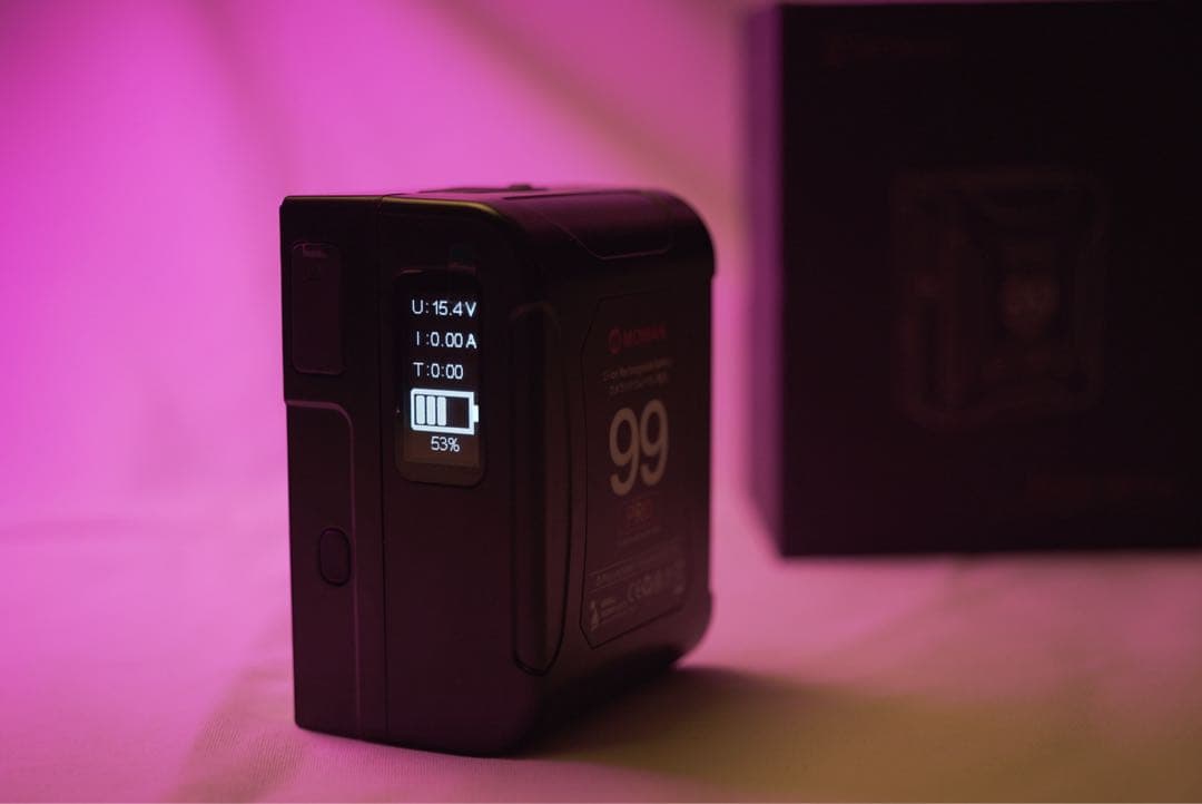 MOMAN 99 PRO Vマウントバッテリー