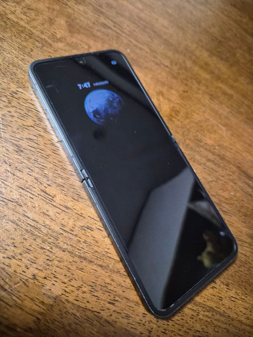 国内版 SAMSUNG Galaxy Z flip6【美品】