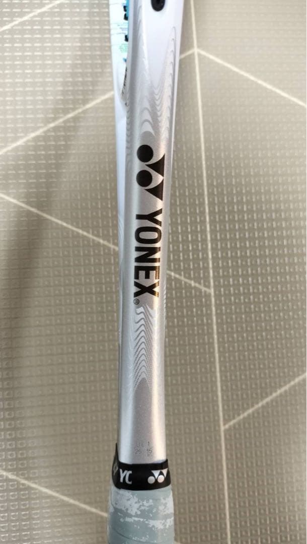 YONEX ナノフォース8V