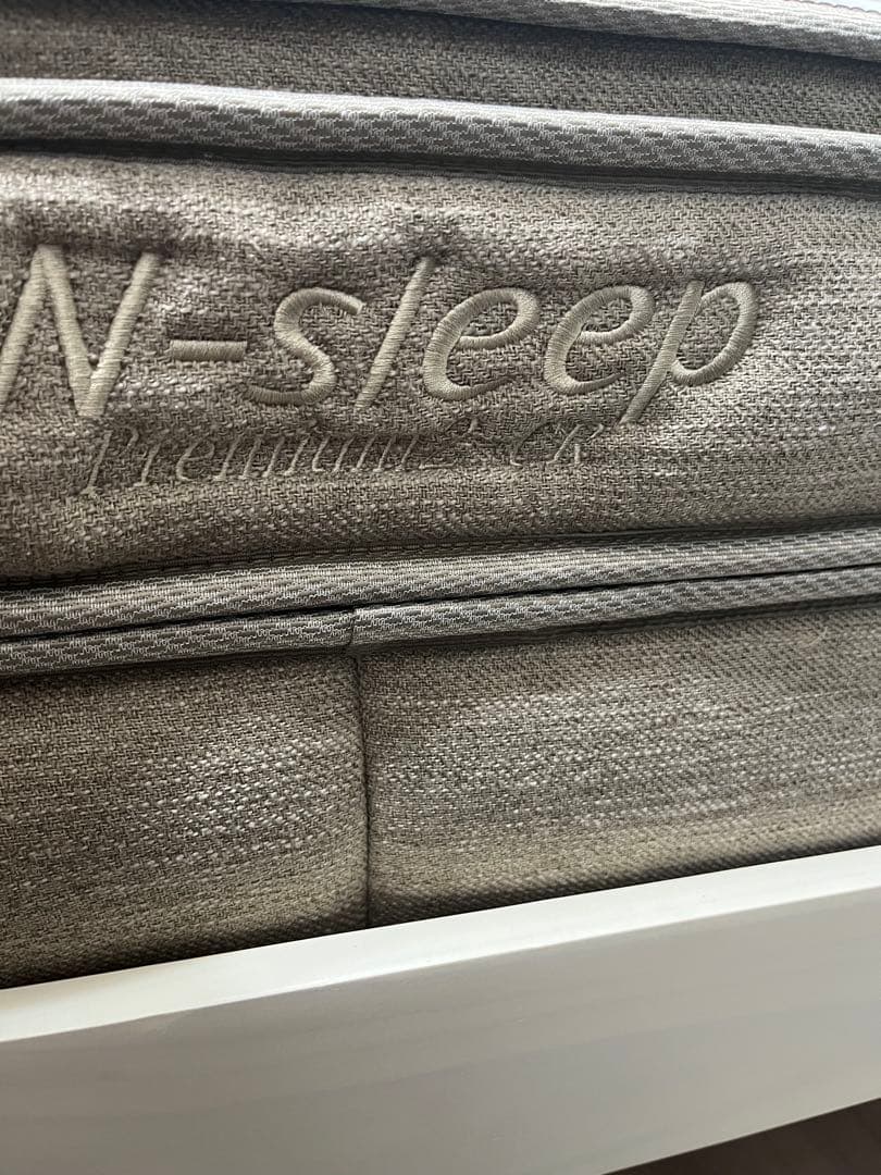 （送料込)ニトリ シングルマットレス(N-sleepプレミアムP2-02CR)