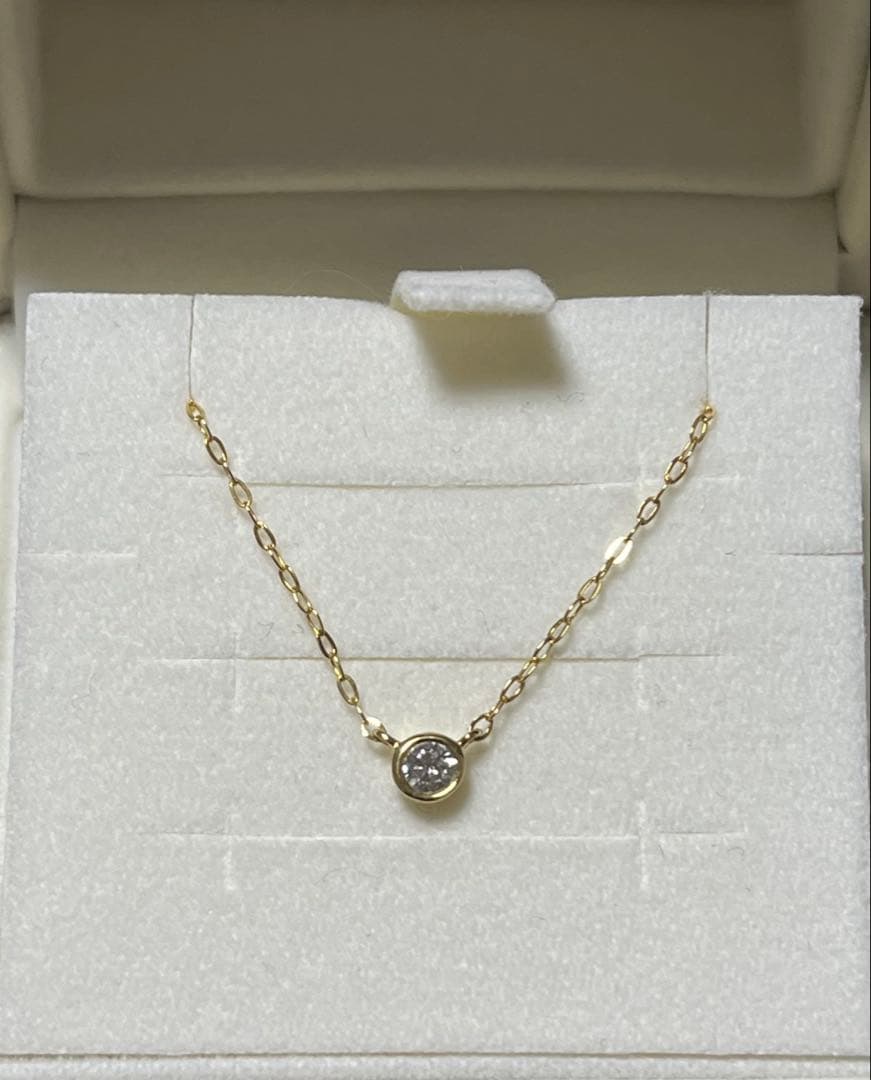K18 4℃ 一粒 ダイヤ ネックレス　イエロー ゴールド