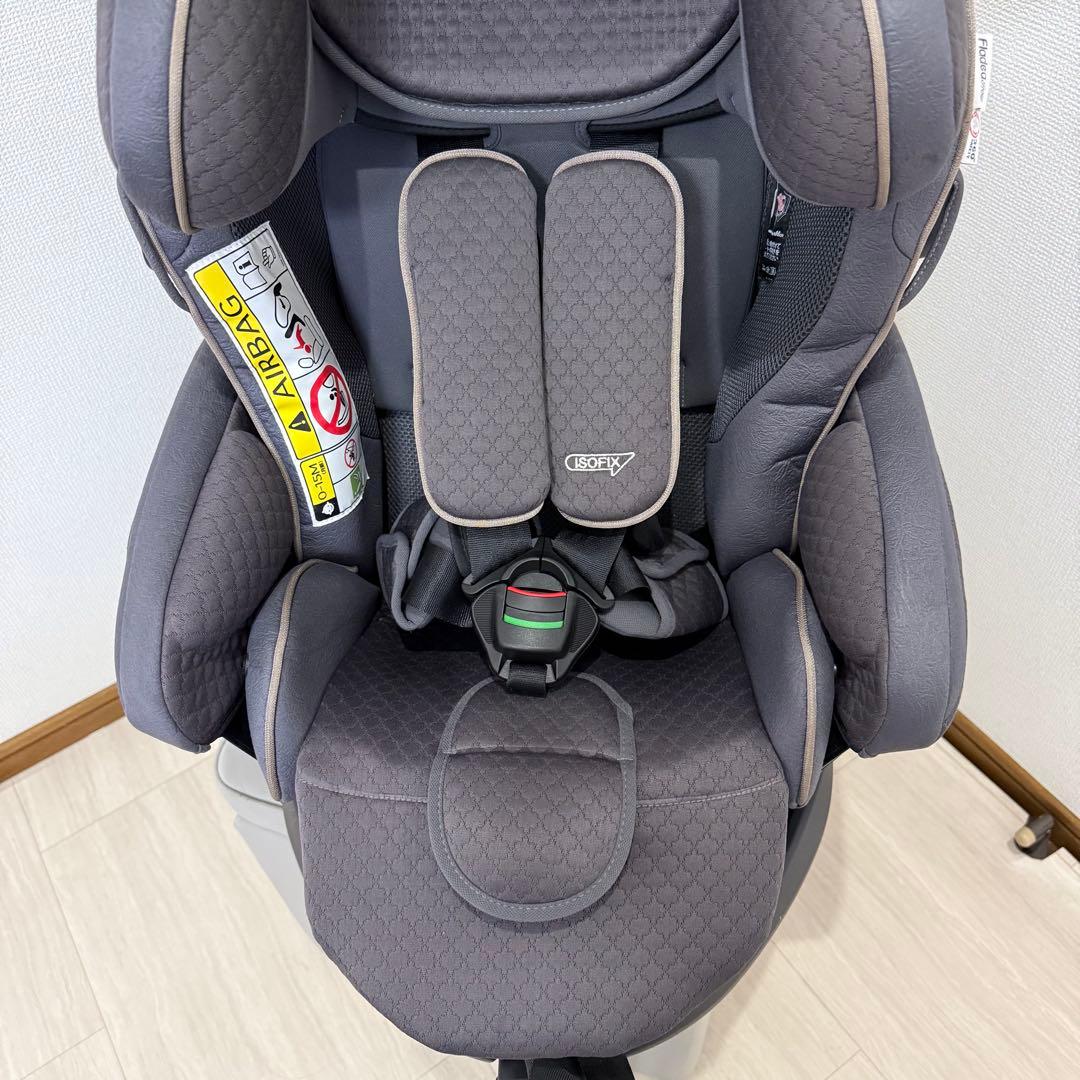 【美品】Aprica フラディアグロウ ISOFIXプレミアム セーフティプラス