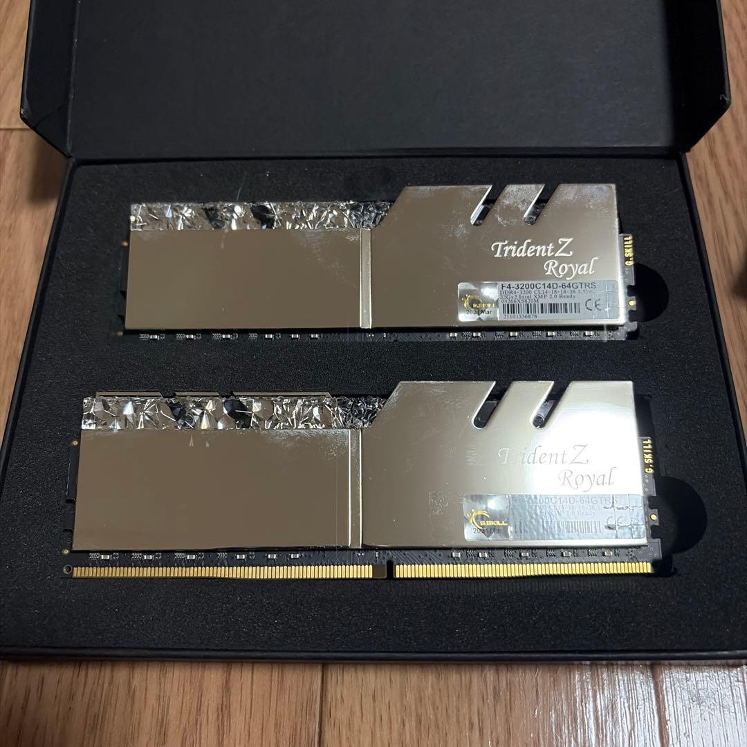 メモリー G.SKILL Trident Z  F4-3200C14D-64GT