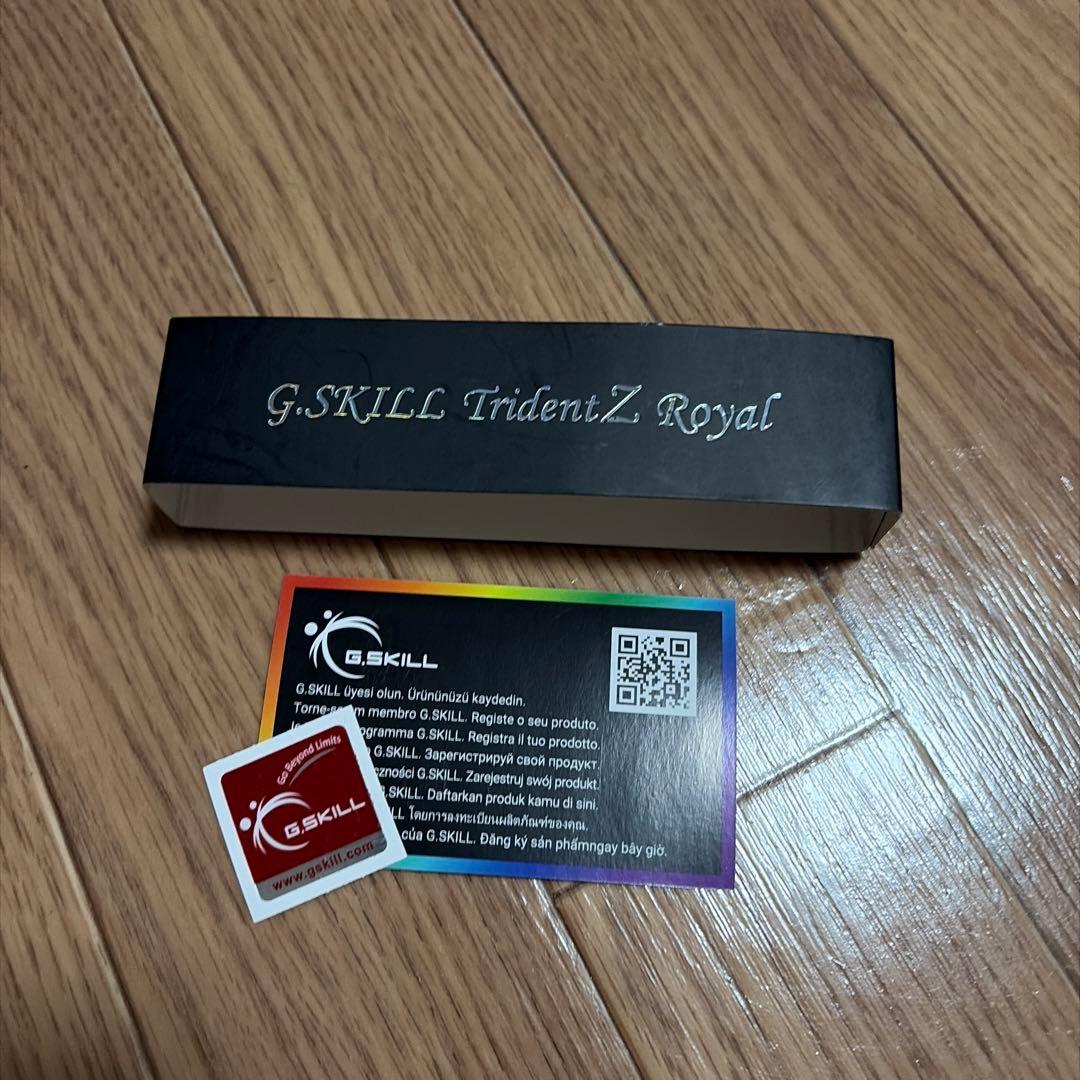 メモリー G.SKILL Trident Z  F4-3200C14D-64GT