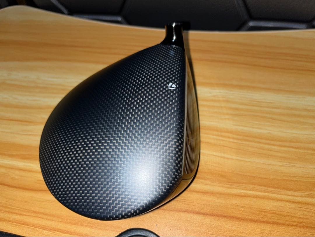 売り切り価格　テーラーメイド QI35 LS ドライバー　10.5°