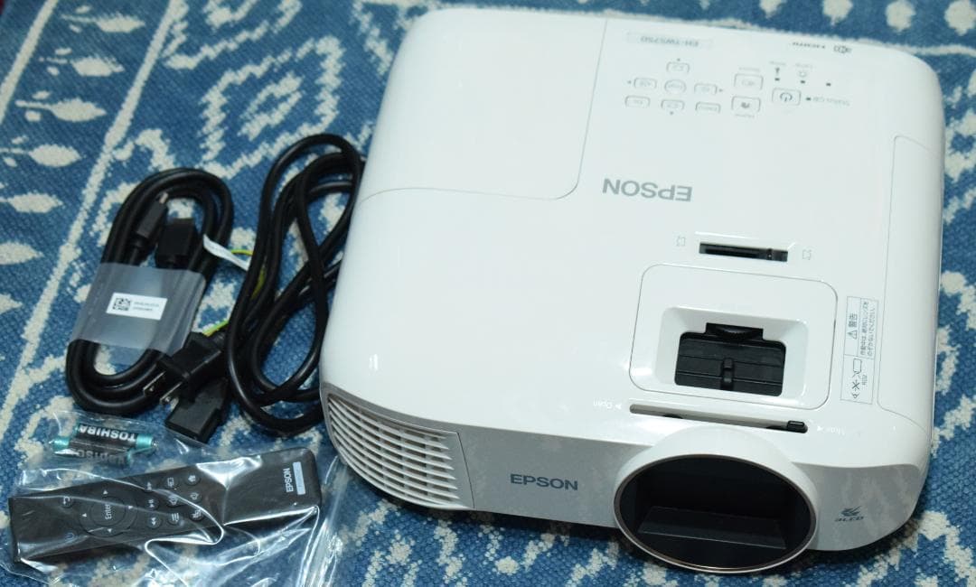 EPSON プロジェクター EH-TW5750 動作OK！