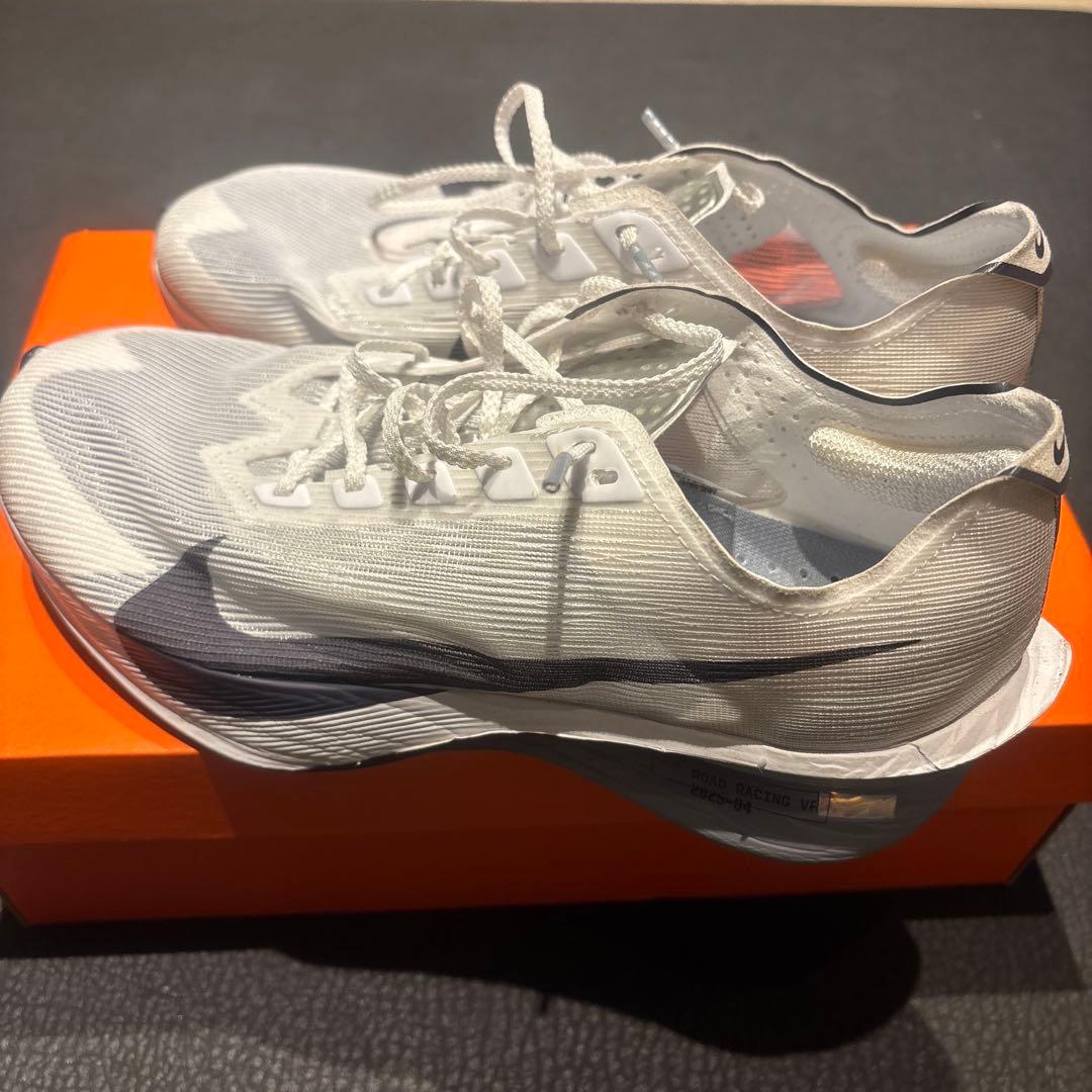 ナイキ ヴェイパーフライ4 26cm