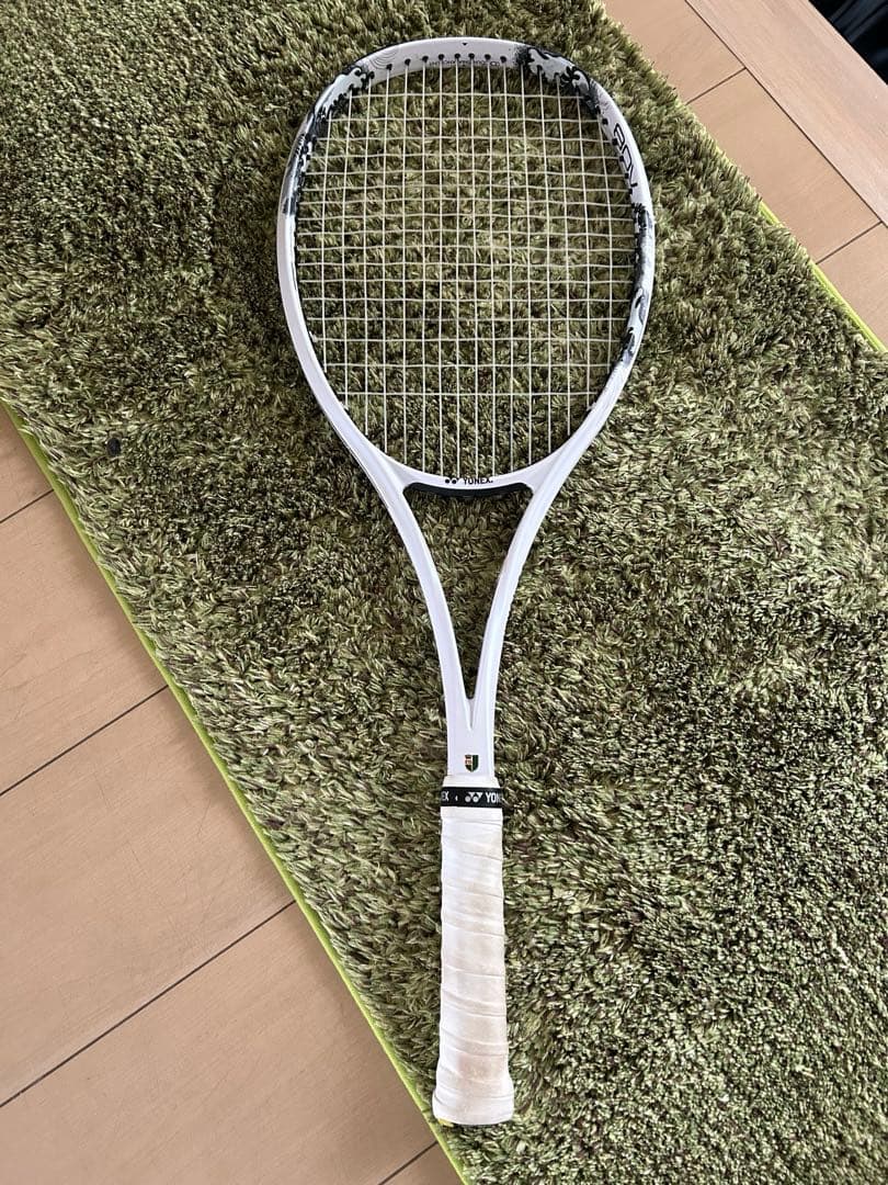 ヨネックス　ジオブレイク80v テニスラケット美品