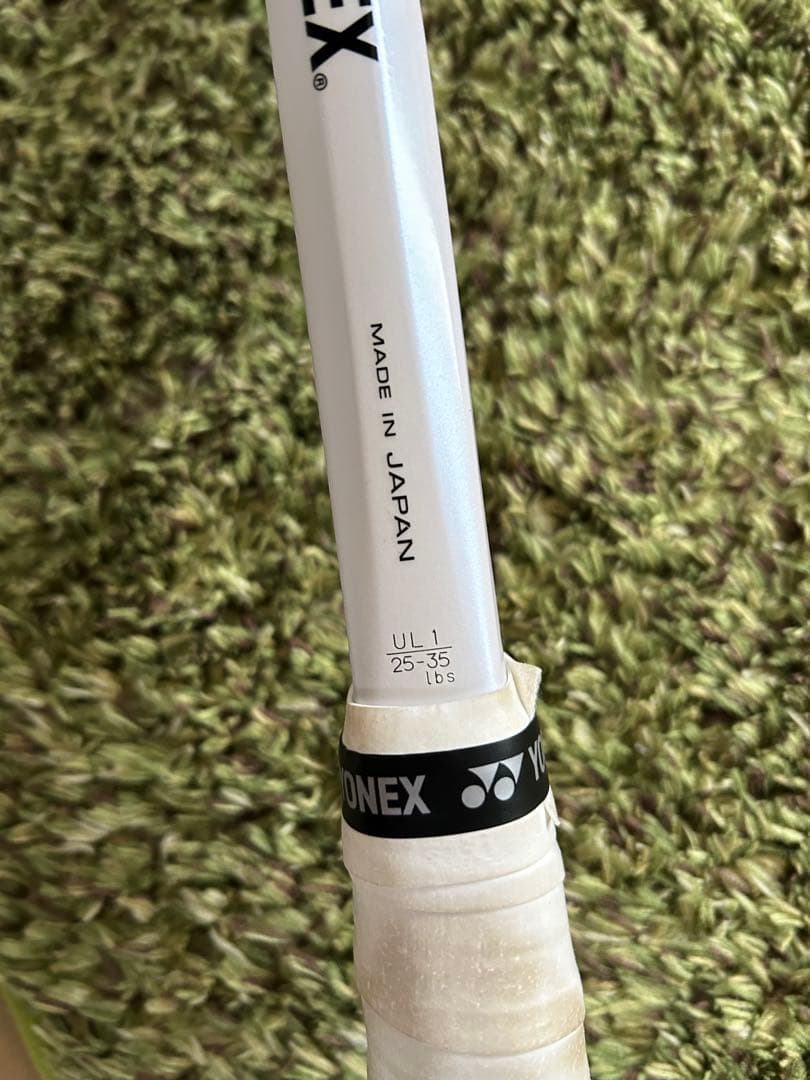 ヨネックス　ジオブレイク80v テニスラケット美品