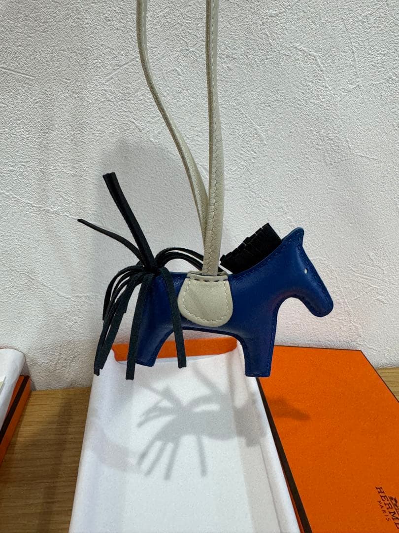 HERMES エルメス ロデオチャームPM