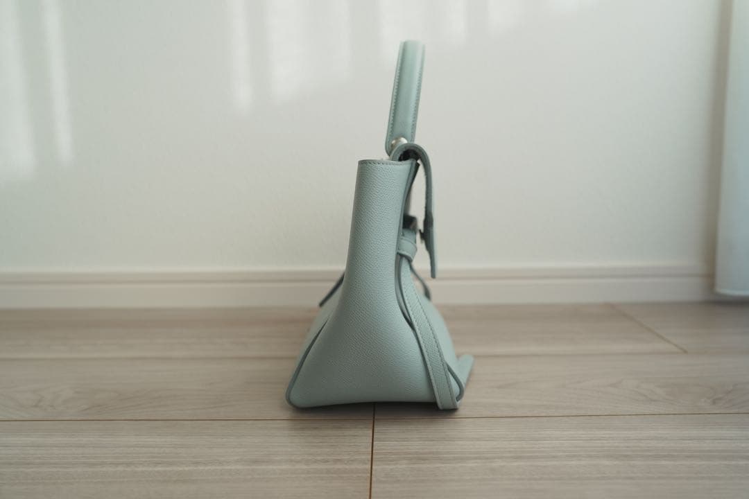【セリーヌ(CELINE)】ハンドバックミントグリーン フラップ付き