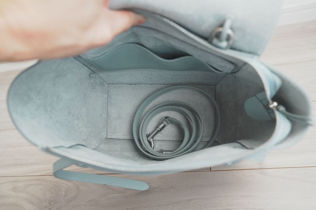 【セリーヌ(CELINE)】ハンドバックミントグリーン フラップ付き