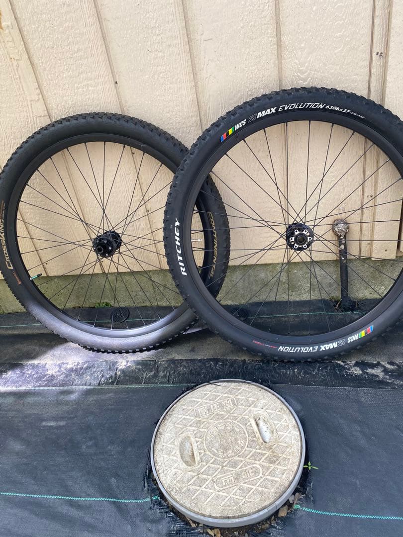 T*0様 DT SWISS 370 27.5 XDドライブ　MTBホイール bo