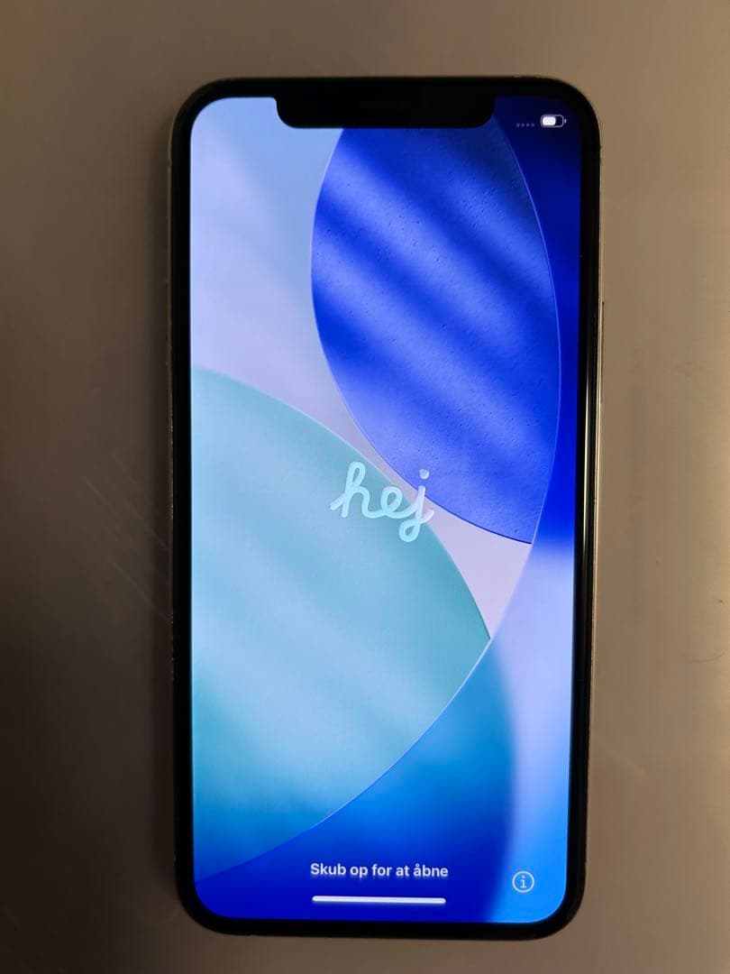 iPhone 11 Pro シルバー 64GB