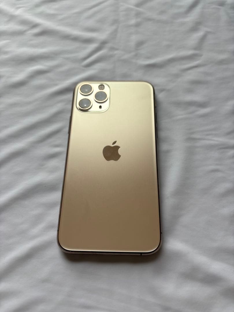 【動作不良なし・キズあり】Apple iPhone 11 ゴールド　64gd本体