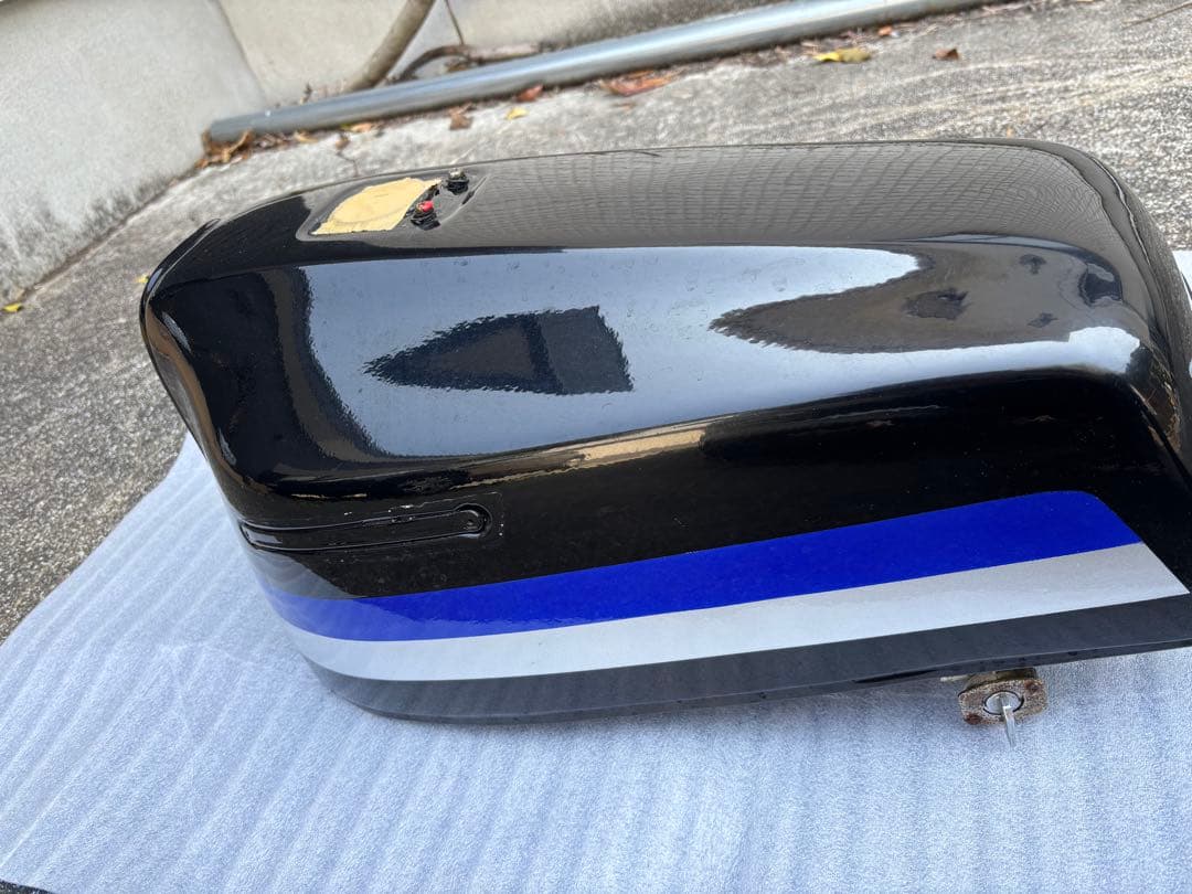 4*3様 z400fx 純正　外装一式　当時物　タンク　サイドカバー