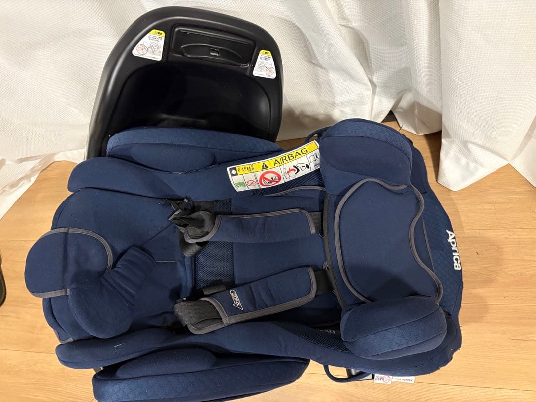 Aprica 回転式チャイルドシート ネイビー