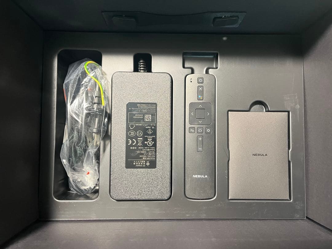 〈値下げしました〉Nebula Cosmos プロジェクター