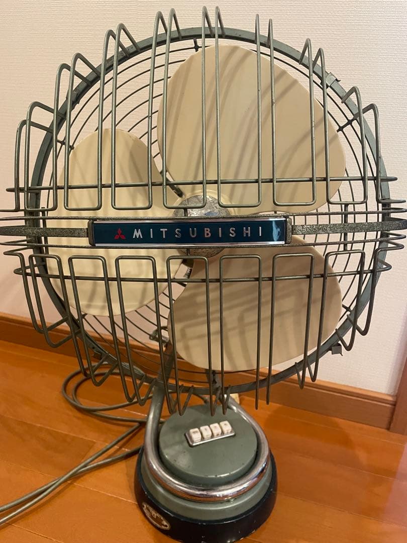 MITSUBISHI レトロ扇風機　DM-12L？