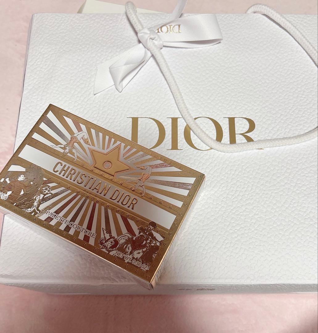 【新品】クチュール アイ パレット (ホリデー コレクション 2025 限定品)