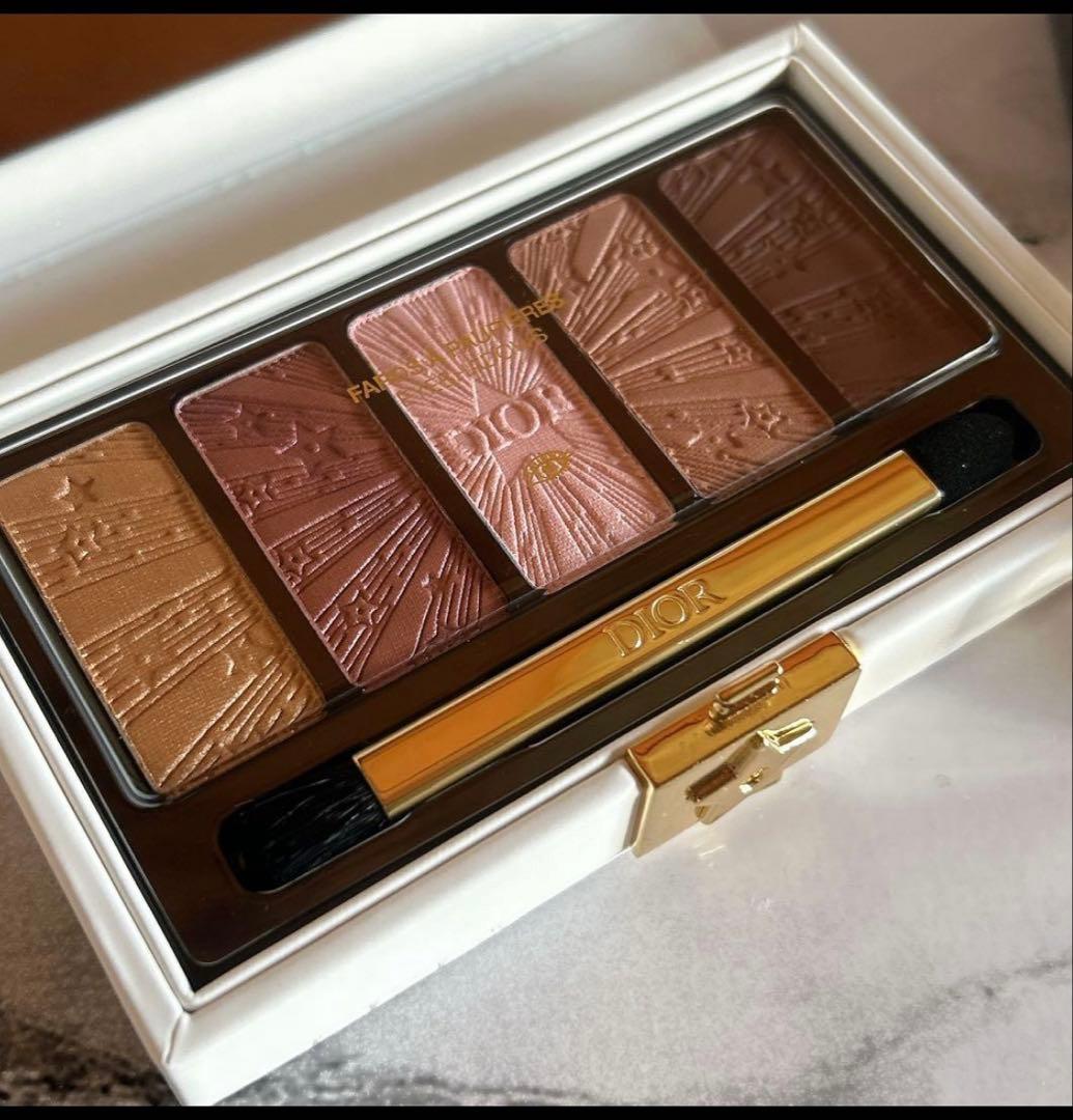 【新品】クチュール アイ パレット (ホリデー コレクション 2025 限定品)