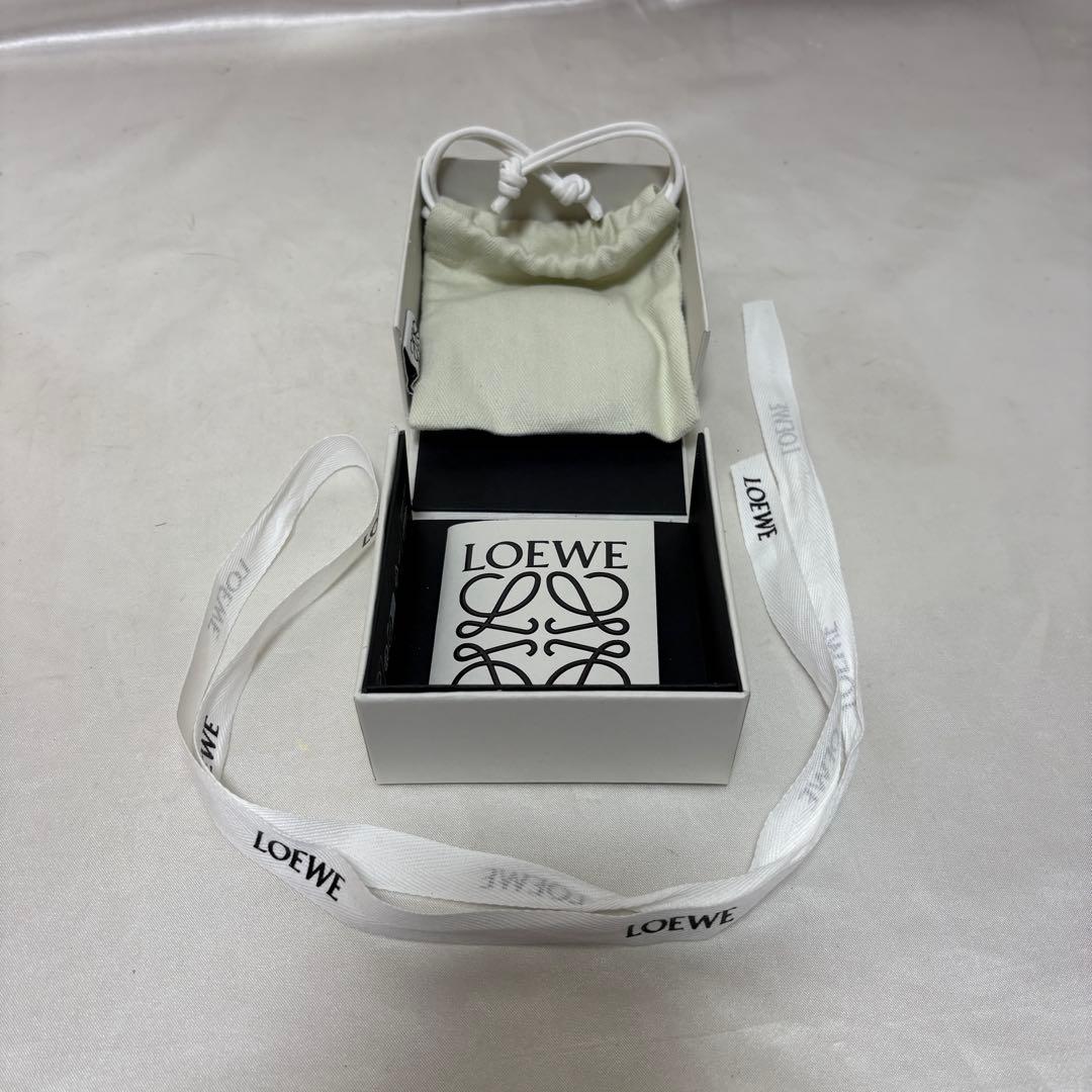 【新品未使用・43%OFF！】LOEWE ロエベ ツイストバングル☆カーフ