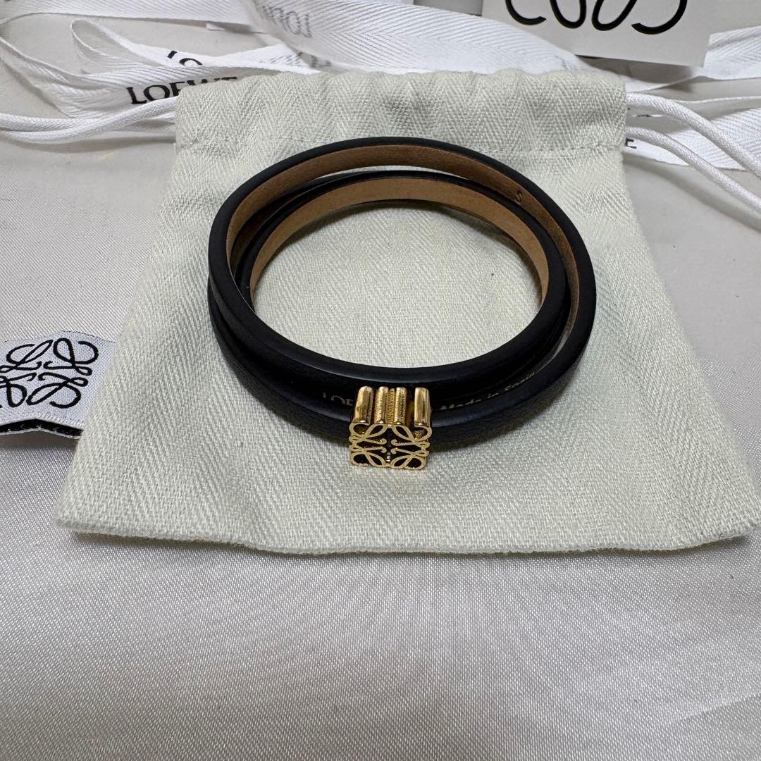 【新品未使用・43%OFF！】LOEWE ロエベ ツイストバングル☆カーフ