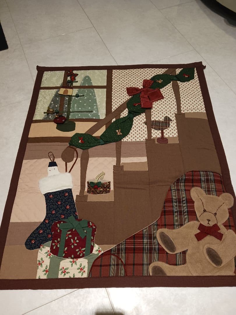 パッチワーク　クリスマス　壁掛け収納ポケット　MANYさんの作品