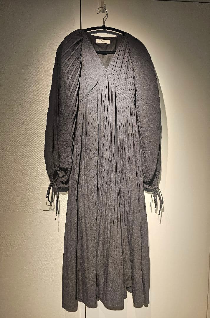 louren プリーツワンピースall pleats volume dress