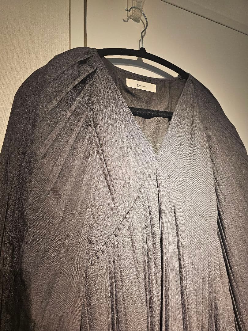 louren プリーツワンピースall pleats volume dress