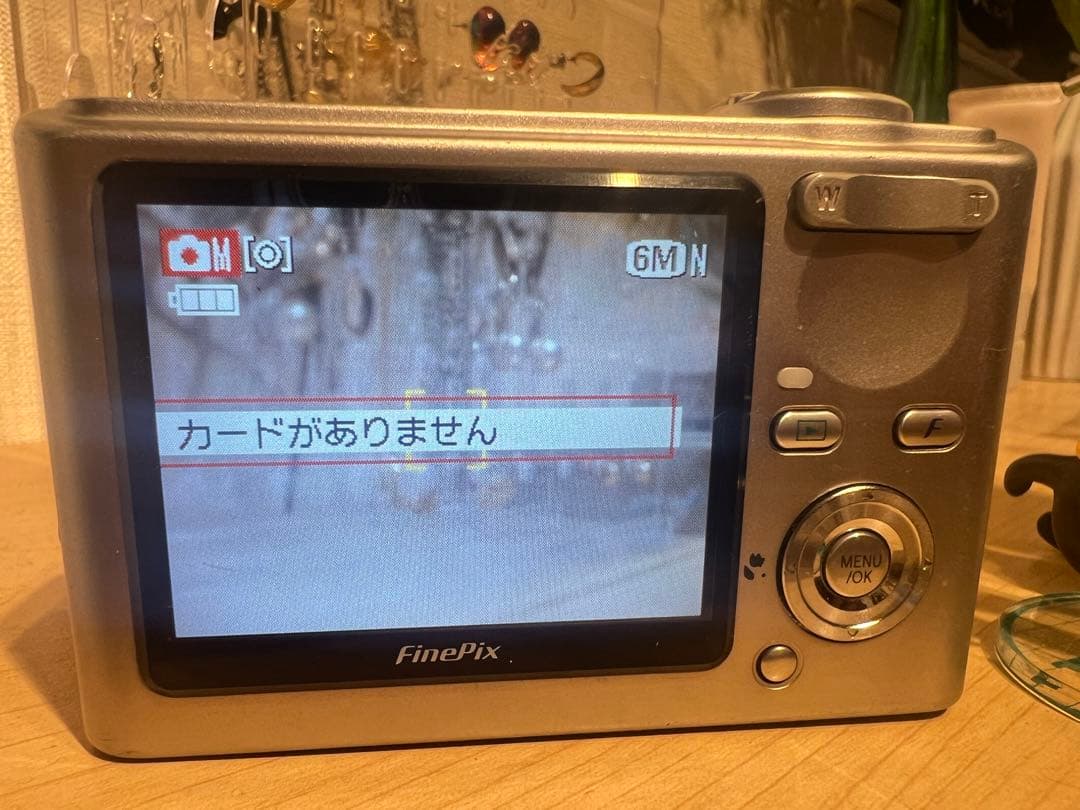 実用品　フジフイルム　FUJIFILM　FinePix F11 デジカメ
