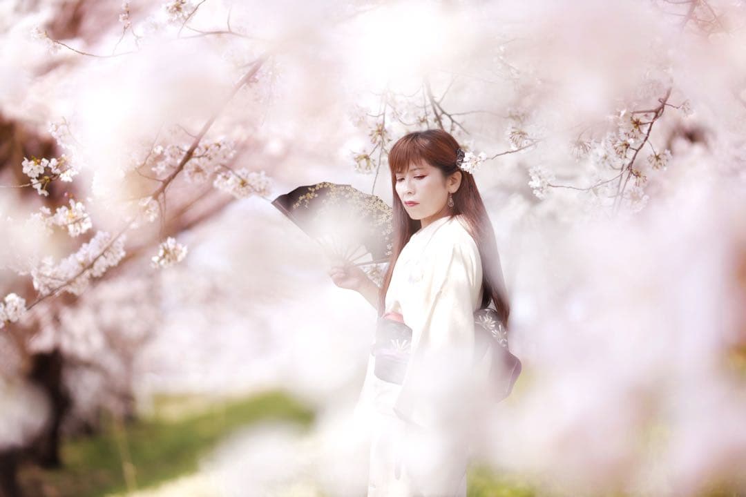 【付属品あり】Canon EOS R ミラーレス一眼カメラ