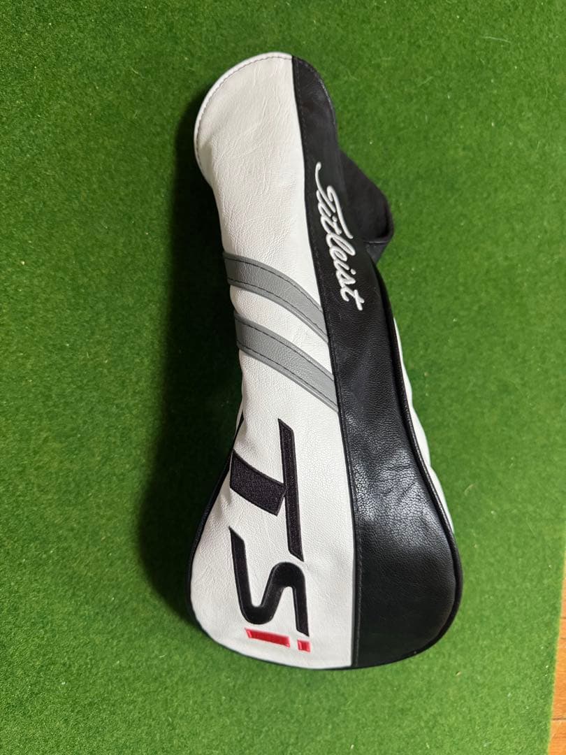 タイトリスト　TSi3　ドライバー　9.0°　ヘッドのみカバー付き
