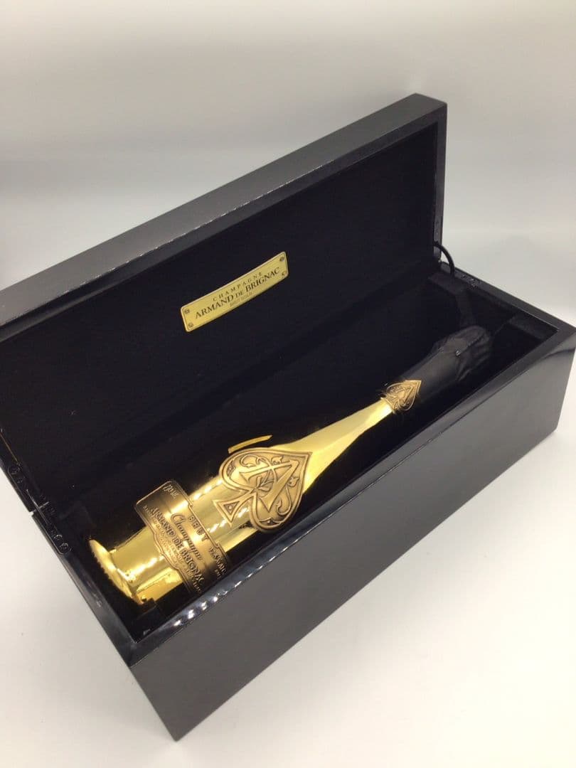 未開封 Armand de Brignac ゴールドシャンパン 750ml