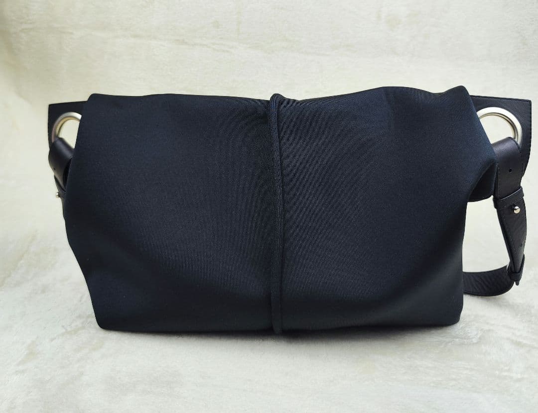 kawa-kawa hatome ボディバッグ ショルダーバッグ L ハトメ