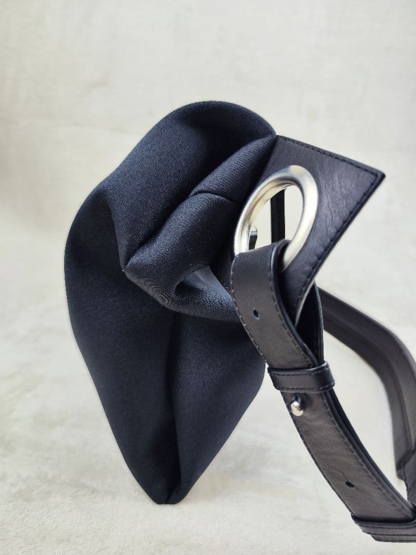 kawa-kawa hatome ボディバッグ ショルダーバッグ L ハトメ