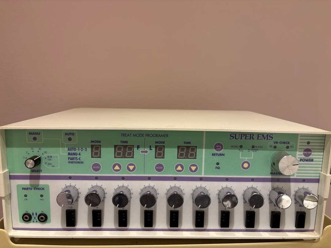 SUPER EMS トリートメント機器