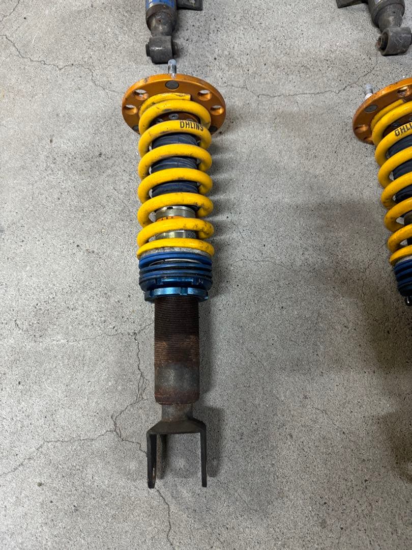 マツダRX-7 FD3S用の OHLINS サスペンション