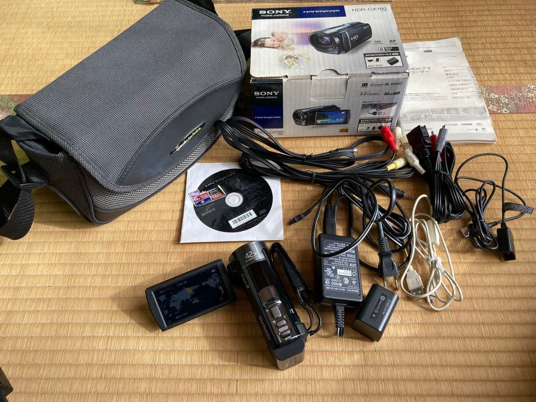 中古:ソニーHandycam HDR-CX180 32GB【大容量バッテリ付】