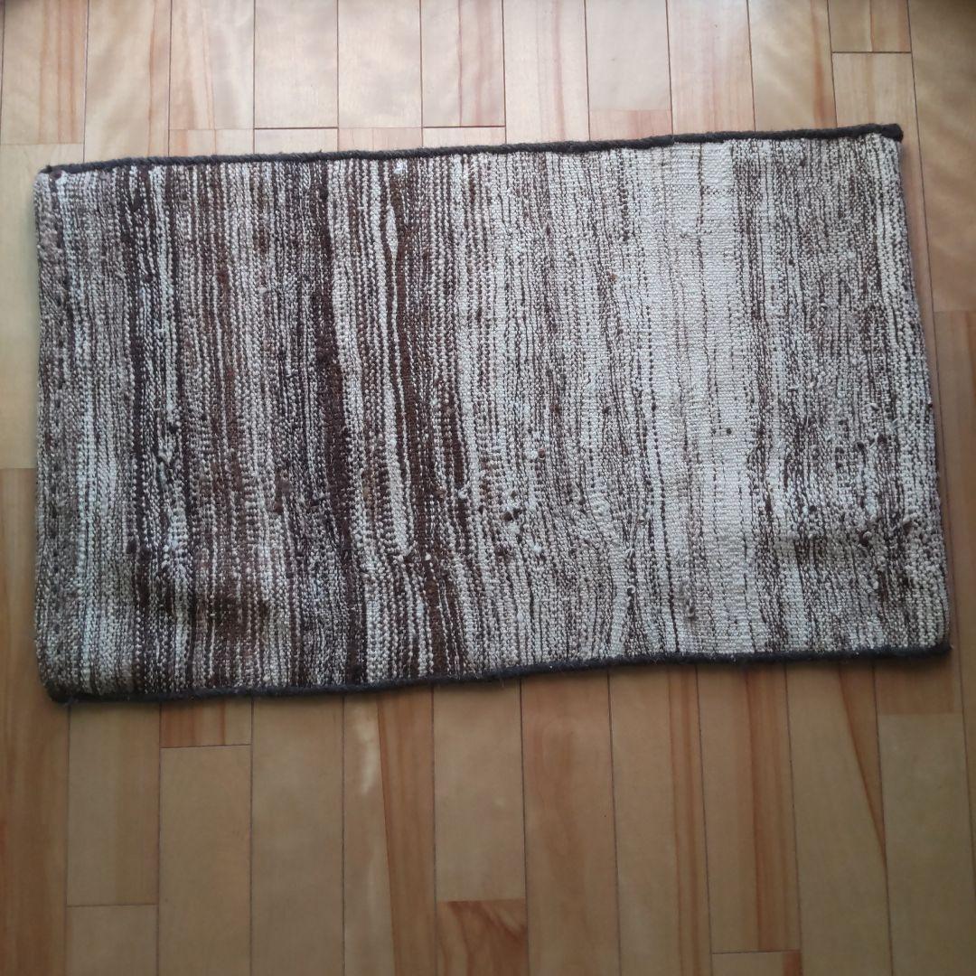 タイマニバルーチ　小さなラグ